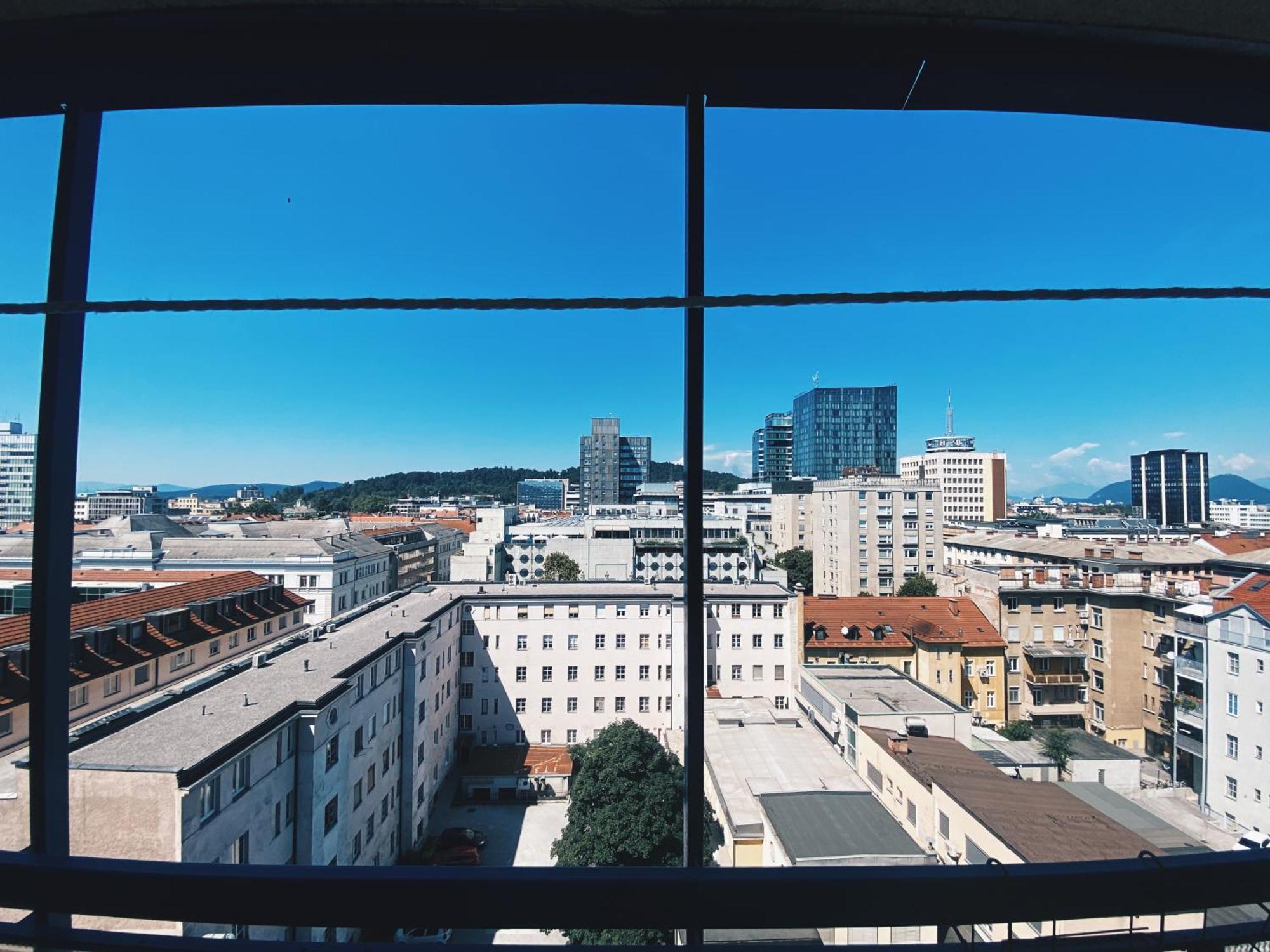 דירות Ljubljana Center With A Castle View, Parking מראה חיצוני תמונה